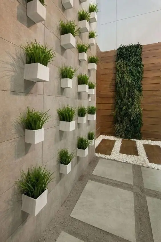 wall pocket garden