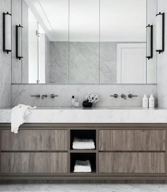 luxurious bathroom