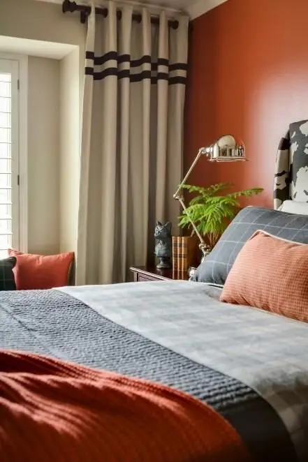 Tangerine Surprise bedroom: One dose of orange in an otherwise sober room