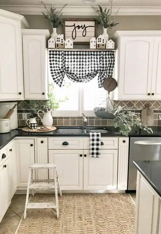 Gingham Accents farmhouse kitchen: Gingham on the curtains, seat covers or tea towels. It's the cheapest farmhouse signal