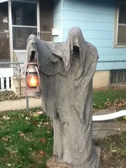concrete lantern holder